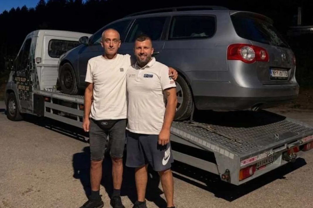 ELVEDINOVOJ PORODICI POKVARIO SE AUTOMLBIL NA PUTU S MORA: Miodrag im dao svoj da djecu odvezu kući - featured image