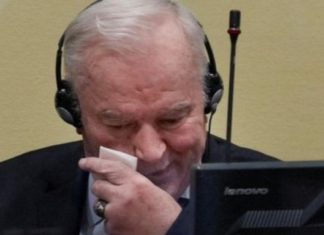 KNJIGA OTKRILA DETALJE MLADIĆEVOG BIJEGA: Čuvalo ga stotinu vojnika, imao kuhara, a pronađen je iza vrata prljave sobe KNJIGA OTKRILA DETALJE MLADIĆEVOG BIJEGA: Čuvalo ga stotinu vojnika, imao kuhara, a pronađen je iza vrata prljave sobe - featured image