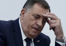 Zakonodavci SAD-a traže vraćanje sankcija zvaničnicima RS-a zbog Srebrenice Zakonodavci SAD-a traže vraćanje sankcija zvaničnicima RS-a zbog Srebrenice - featured image