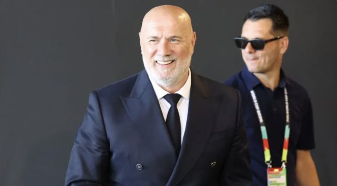 BiH dobija strašno pojačanje, ovo smo čekali kao ozeblo sunce: Barbarez objavio sliku s novim Zmajem BiH dobija strašno pojačanje, ovo smo čekali kao ozeblo sunce: Barbarez objavio sliku s novim Zmajem - featured image