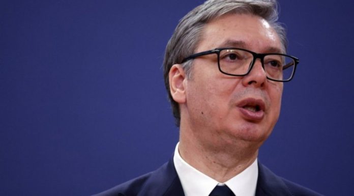 Vučić o Mladiću: „Makar da umre tamo gdje je živio i za šta se borio“ Vučić o Mladiću: „Makar da umre tamo gdje je živio i za šta se borio“ - featured image