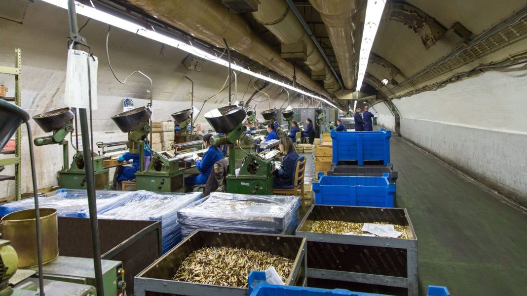 Prevara teška 780.000 eura: Evo kako je novac nestao s računa kompanije Igman - featured image Prevara teška 780.000 eura: Evo kako je novac nestao s računa kompanije Igman - featured image