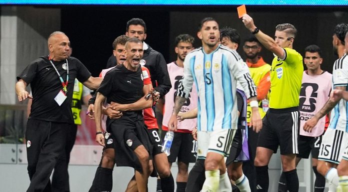 Skandal i nakon Mundijala: FIFA pokrenula disciplinski postupak protiv Egipta zbog komentara o Argentini Skandal i nakon Mundijala: FIFA pokrenula disciplinski postupak protiv Egipta zbog komentara o Argentini - featured image