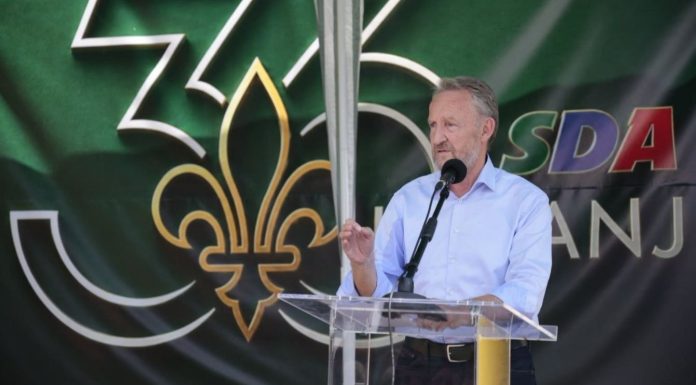 IZETBEGOVIĆ OŠTRO: „BiH i Bošnjaci dovedeni su u situaciju neizvjesnosti i poniženja“ IZETBEGOVIĆ OŠTRO: „BiH i Bošnjaci dovedeni su u situaciju neizvjesnosti i poniženja“ - featured image