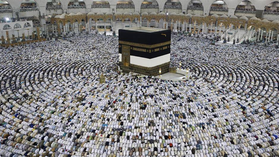 Rijaset Islamske zajednice u BiH objavio: Cijena hadža za narednu godinu iznosi 14.450 KM - featured image Rijaset Islamske zajednice u BiH objavio: Cijena hadža za narednu godinu iznosi 14.450 KM - featured image