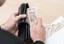 ZA VIŠE OD 8.000 GRAĐANA STIŽE OVA UPLATA: Provjerite jeste li među onima kojima je danas leglo 853 KM! ZA VIŠE OD 8.000 GRAĐANA STIŽE OVA UPLATA: Provjerite jeste li među onima kojima je danas leglo 853 KM! - featured image