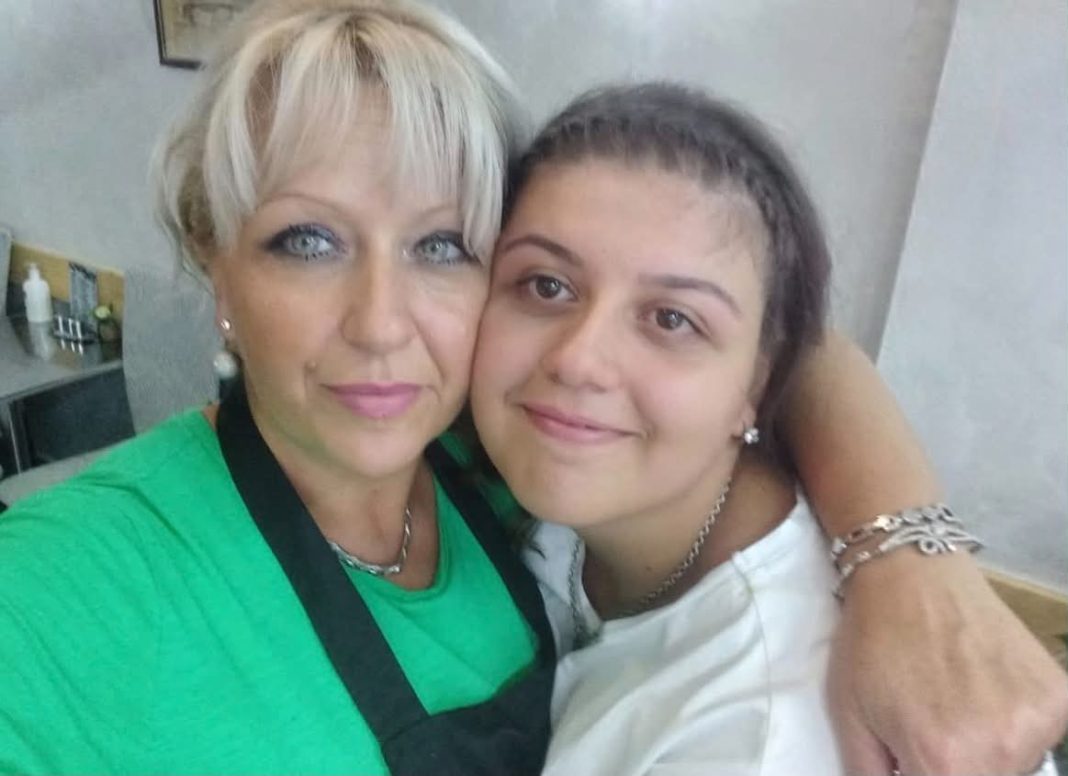 OVO SU ŠEJLA I NJENA KĆERKA DŽEJNA: Majka i kćerka preminule na odmoru u Crnoj Gori - featured image