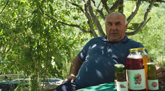 Hajrudin Omerović nije čekao penziju: Vratio se iz Švicarske i pokrenuo život na zemlji Hajrudin Omerović nije čekao penziju: Vratio se iz Švicarske i pokrenuo život na zemlji - featured image