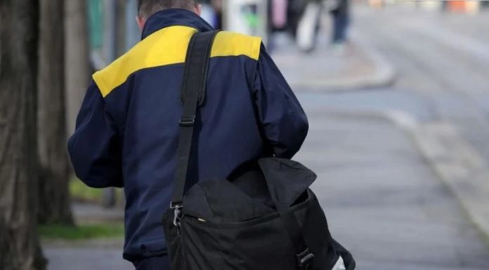 CIJELA BiH PRATI OVO: Novi potez poštara koji je pobjegao sa penzijama, ovo niko nije očekivao CIJELA BiH PRATI OVO: Novi potez poštara koji je pobjegao sa penzijama, ovo niko nije očekivao - featured image