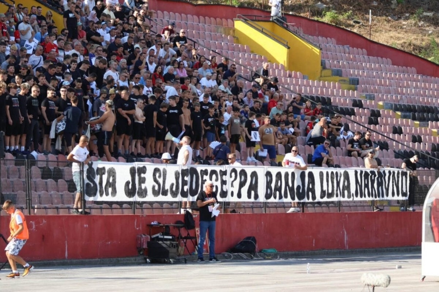 NAVIJAČI SLOBODE NA TRIBINAMA CITIRALI GENERALA ATIFA DUDAKOVIĆA: “Šta je sljedeće? Pa Banja Luka, naravno” - featured image