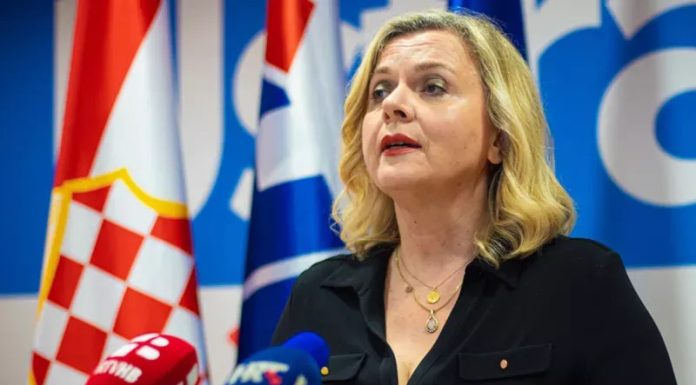 Uličarka Zovko Bošnjake nazvala budalama, jer zna da je borba za građansku nastavak borbe za cjelovitu i suverenu državu BiH! Uličarka Zovko Bošnjake nazvala budalama, jer zna da je borba za građansku nastavak borbe za cjelovitu i suverenu državu BiH! - featured image