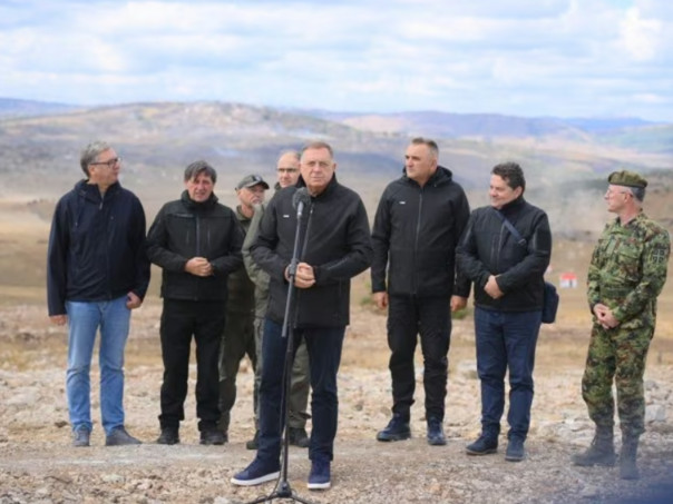 Šta rade političari iz RS na vojnoj vježbi Srbije? Dodik: “Ovo je kao naša vojska” - featured image