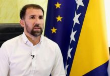I TO SMO DOČEKALI: Naknade povećane na 1.027 KM, nova prava čekaju Parlament I TO SMO DOČEKALI: Naknade povećane na 1.027 KM, nova prava čekaju Parlament - featured image
