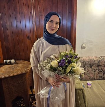 VELIKI PONOS: Emina Umihanić postala hafiza Kur’ana VELIKI PONOS: Emina Umihanić postala hafiza Kur’ana - featured image