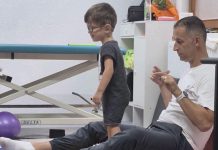 Mali Edin iz Ilijaša treba dobre ljude: Nedostaje još malo novca za nastavak terapija