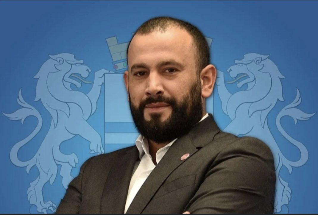 Uhapšen crnogorski odbornik Milivoje Brković zbog veličanja ratnog zločinca Ratka Mladića - featured image