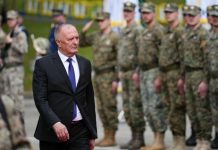 HELEZ IZAZVAO LAVINU REAKCIJA: “Ako ostanemo još jedan mandat, dijelit ćemo novac po kućama” HELEZ IZAZVAO LAVINU REAKCIJA: “Ako ostanemo još jedan mandat, dijelit ćemo novac po kućama” - featured image