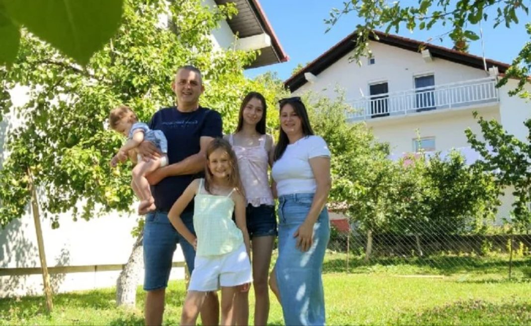 Vratili se iz SAD-a nakon 24 godine: Alen i Dženita život s troje djece nastavljaju u BiH - featured image