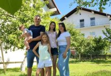 Vratili se iz SAD-a nakon 24 godine: Alen i Dženita život s troje djece nastavljaju u BiH Vratili se iz SAD-a nakon 24 godine: Alen i Dženita život s troje djece nastavljaju u BiH - featured image
