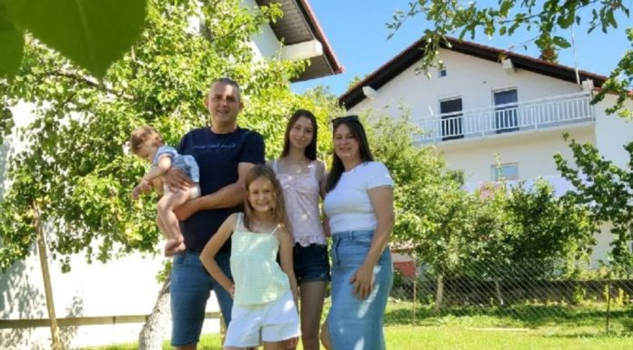 Vratili se iz SAD-a nakon 24 godine: Alen i Dženita život s troje djece nastavljaju u BiH Vratili se iz SAD-a nakon 24 godine: Alen i Dženita život s troje djece nastavljaju u BiH - featured image