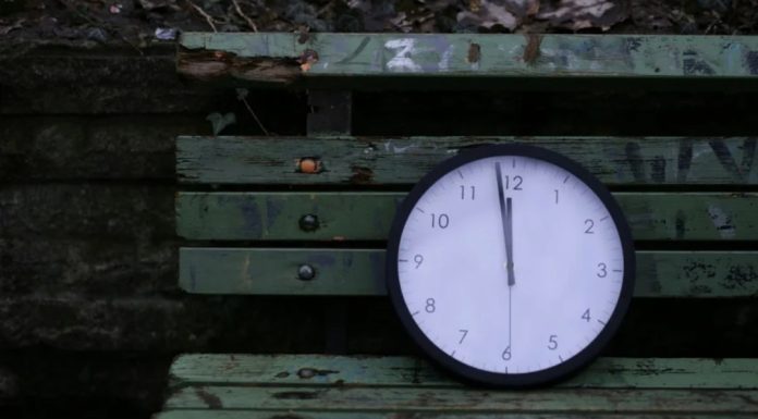 U oktobru počinje zimsko računanje vremena: Kazaljke vraćamo ranije nego ranijih godina U oktobru počinje zimsko računanje vremena: Kazaljke vraćamo ranije nego ranijih godina - featured image