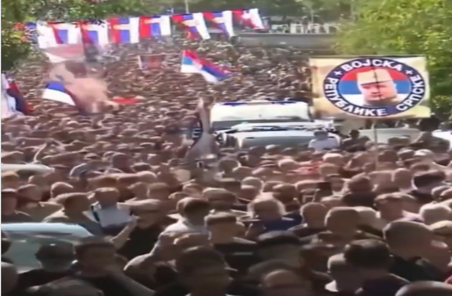 Ludilo na sahrani Ratka Mladića: Poruka upućena Bošnjacima šokirala javnost - featured image