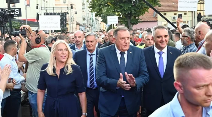 Skandalozne poruke Dodika na izbornom skupu SNSD-a: “Smeta nam granica na Drini i radimo na tome da ne postoji”
