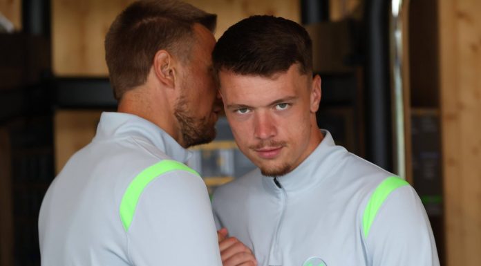 Dok BiH mašta o ‘novom Džeki’, po njega je stigao velikan kojem je novac najmanji problem! Dok BiH mašta o 'novom Džeki', po njega je stigao velikan kojem je novac najmanji problem! - featured image