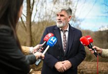 Biznismen iz BiH krenuo od nule s jednim radnikom, danas ima poslovno carstvo Biznismen iz BiH krenuo od nule s jednim radnikom, danas ima poslovno carstvo - featured image