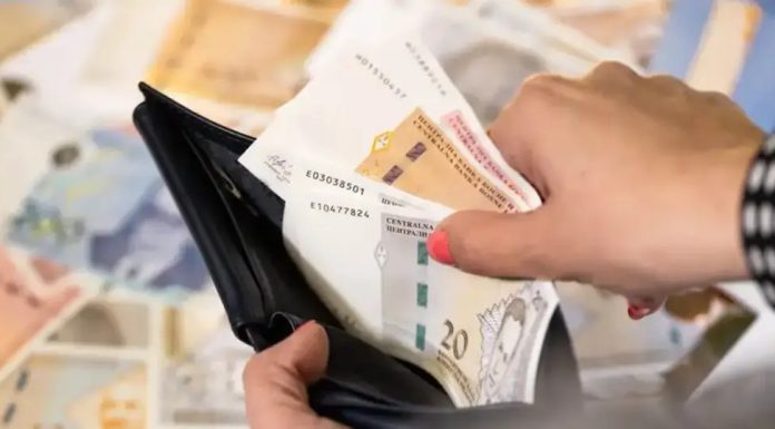 Prosječna plata u Federaciji skočila na 1.757 KM: Ko zarađuje najviše, a ko najmanje Prosječna plata u Federaciji skočila na 1.757 KM: Ko zarađuje najviše, a ko najmanje - featured image