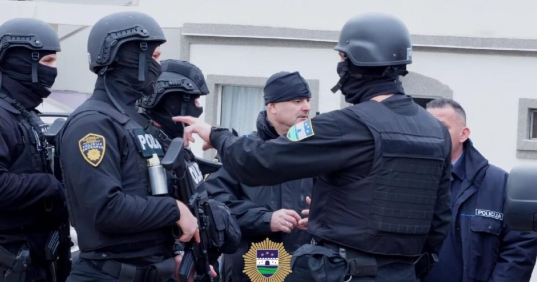 Raport otkriva identitet ubijenog i njegovog ubice u Cazinu - featured image Raport otkriva identitet ubijenog i njegovog ubice u Cazinu - featured image