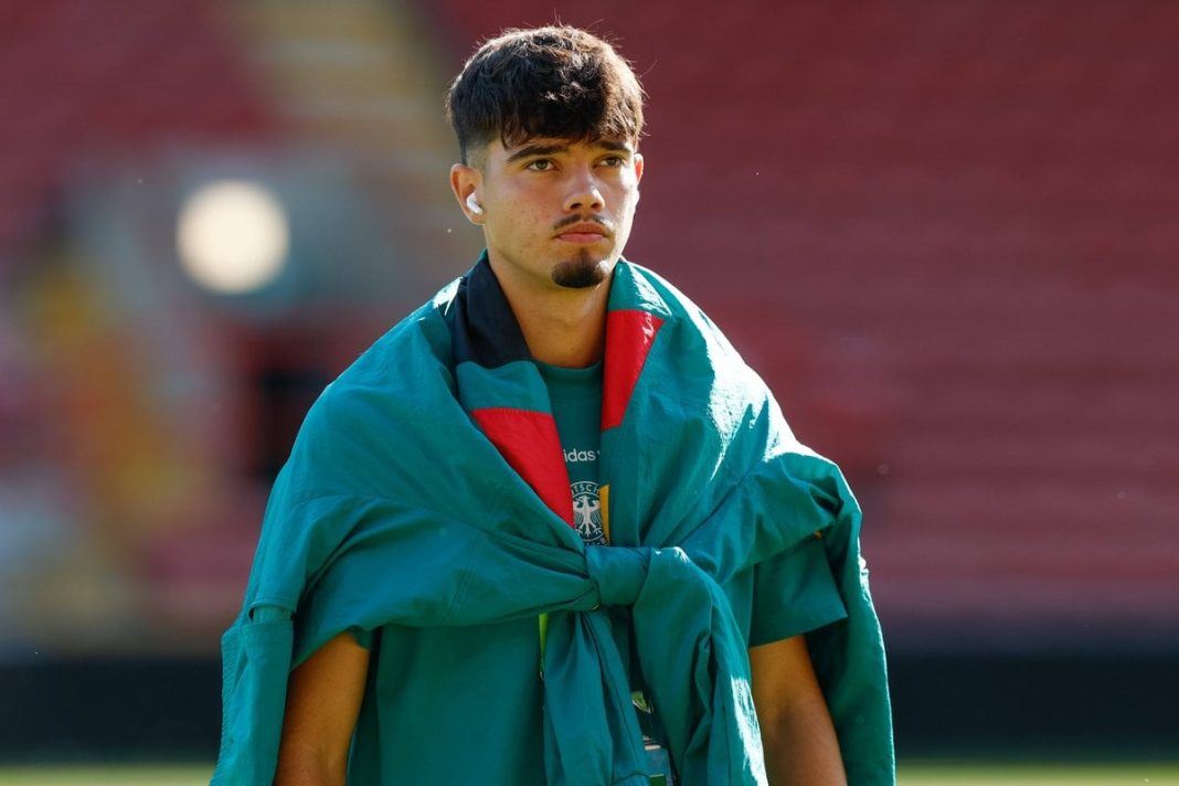 Prije nekoliko godina Barca je bila san: Budući Zmaj potpisao, pa objavio fotografiju za pamćenje! - featured image Prije nekoliko godina Barca je bila san: Budući Zmaj potpisao, pa objavio fotografiju za pamćenje! - featured image