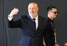Sergej Barbarez dobija veliko pojačanje, Zmaj rekao ‘da’: “Volio bih biti dio reprezentacije BiH!” · Udarna vijest Sergej Barbarez dobija veliko pojačanje, Zmaj rekao 'da': "Volio bih biti dio reprezentacije BiH!" · Udarna vijest - featured image