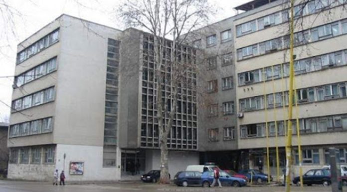 Ifeti Karić nakon ubistva muža puštena da se brani sa slobode Ifeti Karić nakon ubistva muža puštena da se brani sa slobode - featured image