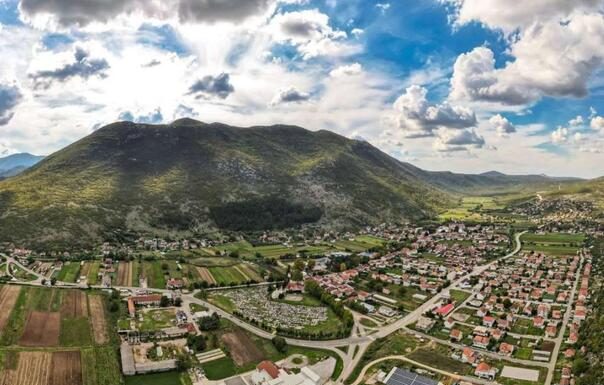 U bh. gradu nude platu od 5.000 KM i stan: Traže ljekara U bh. gradu nude platu od 5.000 KM i stan: Traže ljekara - featured image