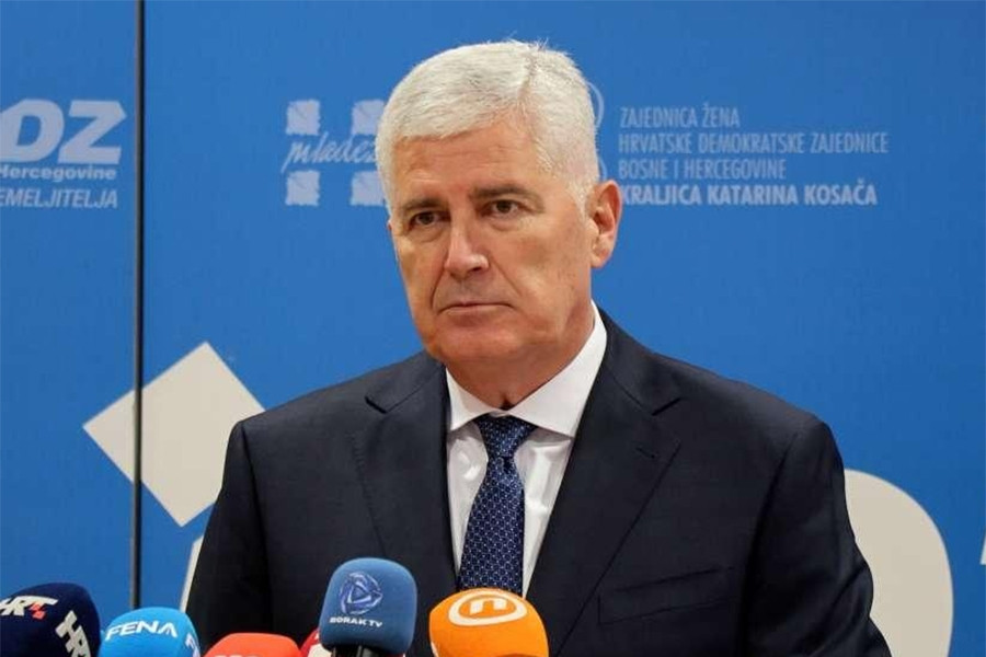 MUK U MOSTARU: Dragan Čović u izbornom slavlju prešutio povijesni gubitak… - featured image MUK U MOSTARU: Dragan Čović u izbornom slavlju prešutio povijesni gubitak… - featured image